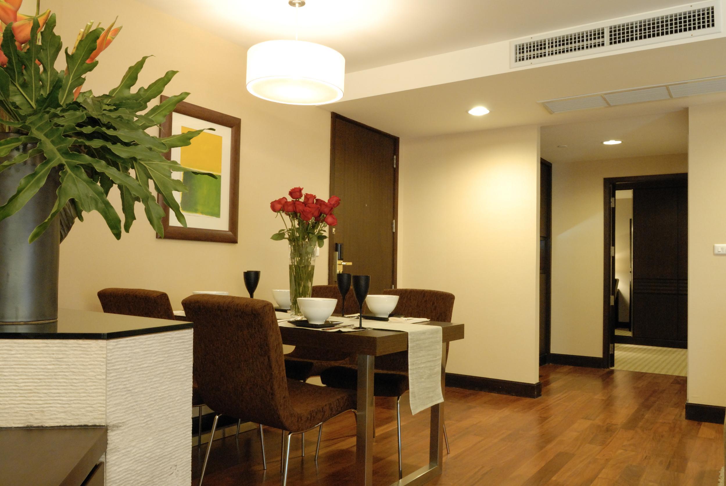 The Narathiwas Hotel & Residence Sathorn Bangkok Kültér fotó