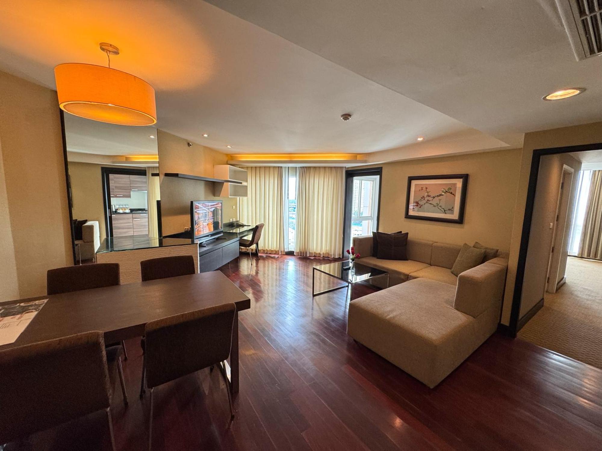 The Narathiwas Hotel & Residence Sathorn Bangkok Kültér fotó