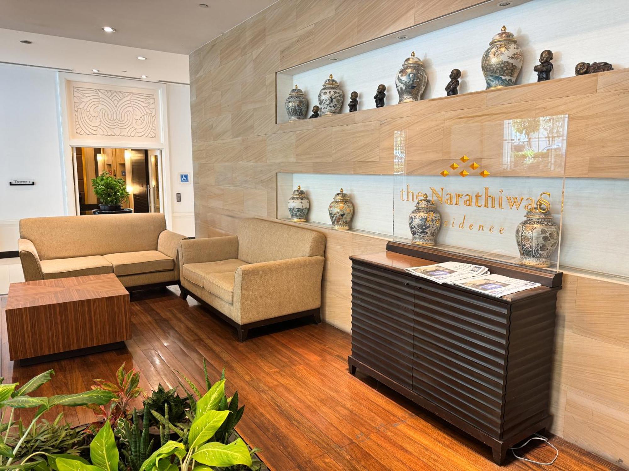 The Narathiwas Hotel & Residence Sathorn Bangkok Kültér fotó