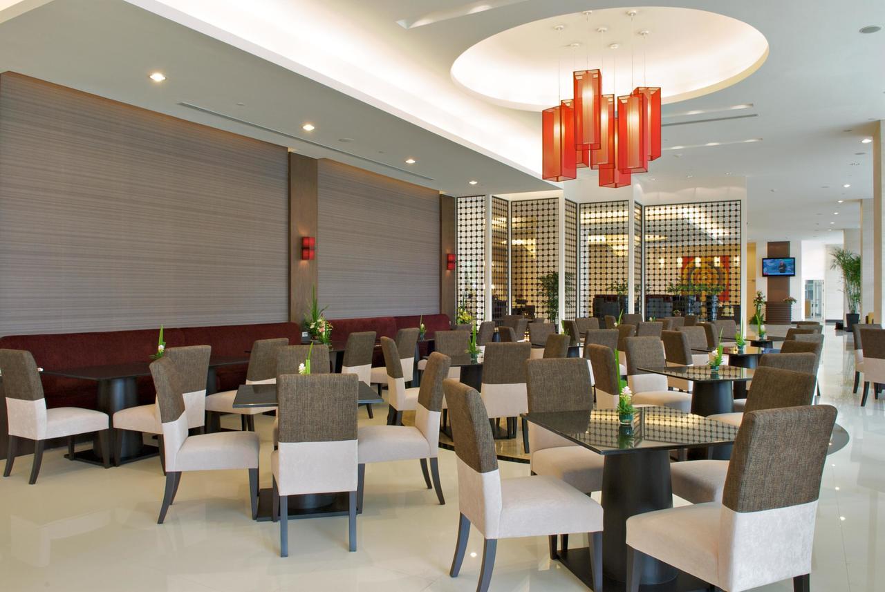 The Narathiwas Hotel & Residence Sathorn Bangkok Kültér fotó