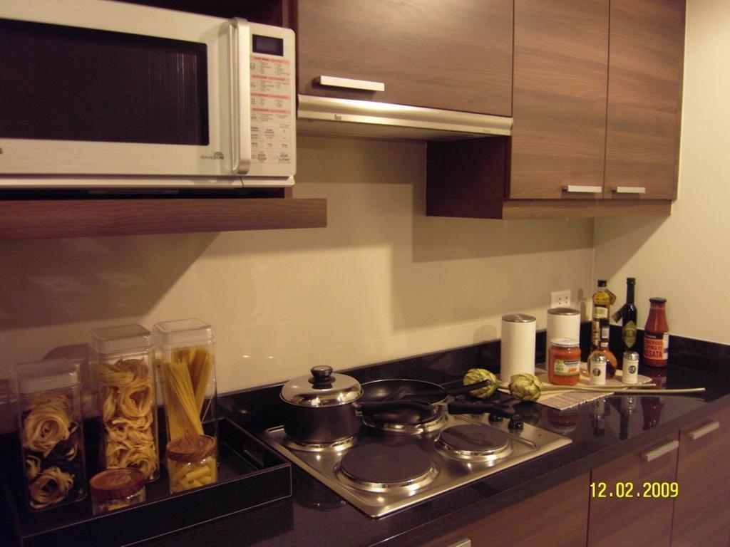 The Narathiwas Hotel & Residence Sathorn Bangkok Kültér fotó